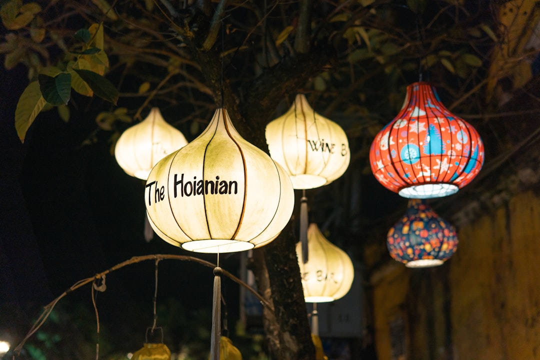 Photo outdoor hanging lantern